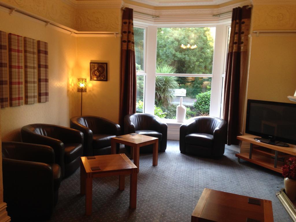 بيوري Rostrevor Hotel - Guest House المظهر الخارجي الصورة